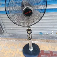 پنکه ایستاده