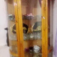 ۴ تا کارگر برای اساس کشی منزل مجهز
