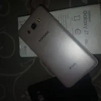 گوشی j7طلایی