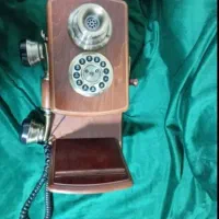تلفن دیواری چوبی