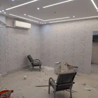 نصب کاغذ دیواری روی گچ خاک نقاشی ساختمان