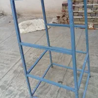 چهار پایه فلزی
