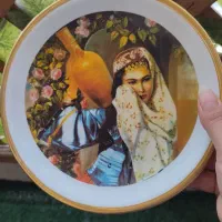 بشقاب دیوار کوب