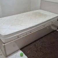 تخت خواب یکنفره