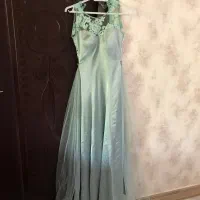 تعدادی لباس مجلسی نو در حد نو