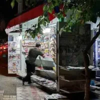 فروشنده دکه شیفت شب