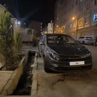 کی ام سی ایگل ، معاوضه