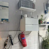دو عدد باکس و طبقه های فروشی فوری
