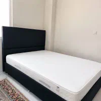 تخت ۱/۵ نفره شیک و سالم آماده تحویل
