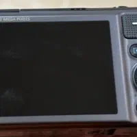 دوربین canon sx720 کاملا نو. نصف قیمت گذاشتم