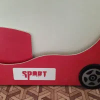 دو تخت یک نفره.