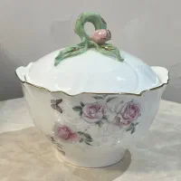 شکلات خوری لاولی رز کمیاب