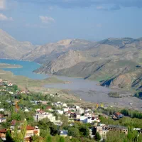 تهاتر-1100متر-زمین400-متر-بنای-قابل-سکونت-لواسان