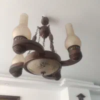 دو عدد لوستر چهار شاخه وسه شاخه
