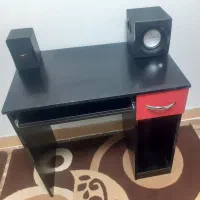 میز کامپیوتر و باند سینما خانواده