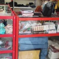 2عدد میز ویترین مغازه