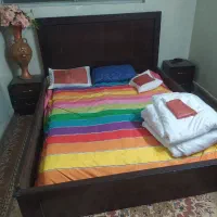 تخت خواب و میز آرایش