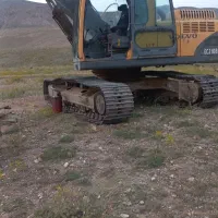 راننده بیل مکانیکی هستم