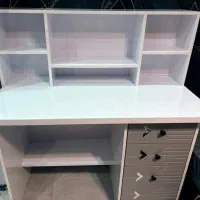 میز تحریر کتابخانه دار