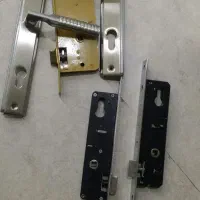 قفل و دستگیره