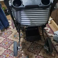 کالسکه کودک در حد نو ۶ چرخ مارک دلیجان
