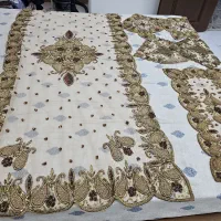 رومیزی کارشده بسیار شکیل ۴ میلیون