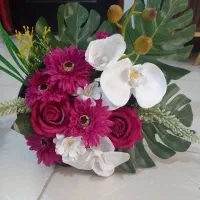گل مصنوعی