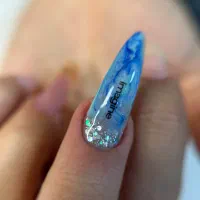 اجرای خدمات ناخن و طراحی