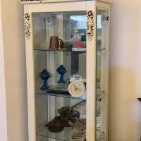 بوفه ویترین سفید