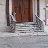 شاگرد برای نصب درب ضد سرقت وداخلی