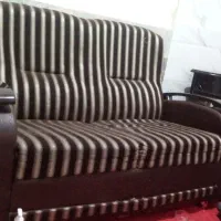 یک عدد مبل دو نفره