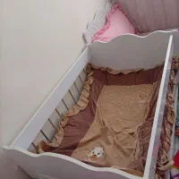 تخت گهواره ای سالم
