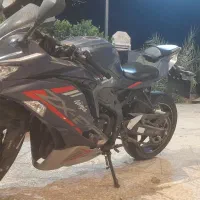 کاوازاکی ۴ سیلندر