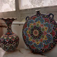 گلدان وبشقاب سفال مینا کاری گل ریز بسیار زیبا م