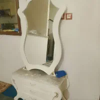 میز تلویزیون و اینه کنسول