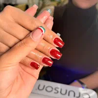 کاشت و ترمیم ناخن