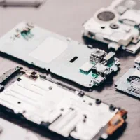 تعمیرکار موبایل