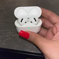Airpods 4
