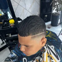 آموزش آرایشگری مدرن و استخدام درصدی کار