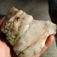 شهاب سنگ با عبور نور