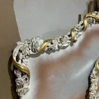 نجار ماهر مسلط ب کار سرویس خواب و کنسول