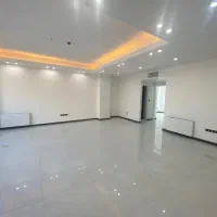 همکف ۱۸۰ متری  ۳ خواب ۲ مستر کلید نخورده