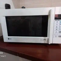 تعدادی لوازم آشپزخانه به فروش میرسد