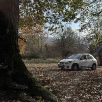 کوییک آر ۴۰۲ بی رنگ و ضربه