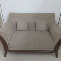 مبل راحتی 2نفره سالم
