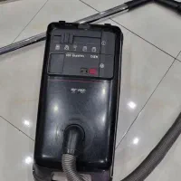 جاروبرقی AEG کاملا سالم و تمیز