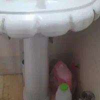 روشویی با اینه و شیر