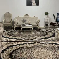 مبل رنگ کرم دسته چوبی