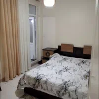 تخت خواب دو نفره با پاتختی