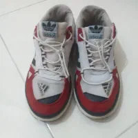 ۲جفت کتونی ادیداس ونیوبالانس اصل
